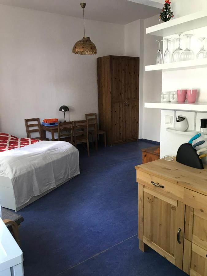 Klein App In Alt - Tegel Apartment Berlin Exterior photo